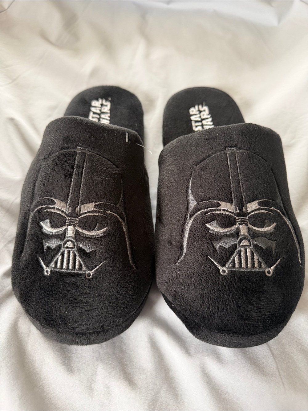 Star Wars Black Darth Vader Plush Slip-Ons size 10/ll men’s